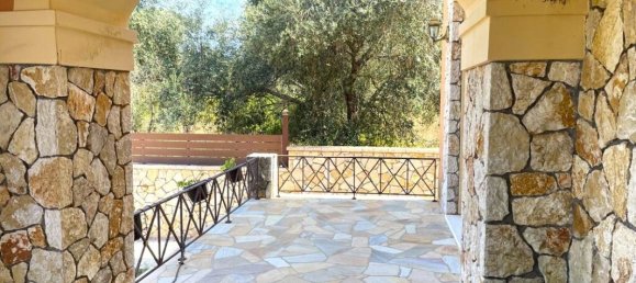 5 bedrooms Villa in Corfu, Greece No. 8238 9