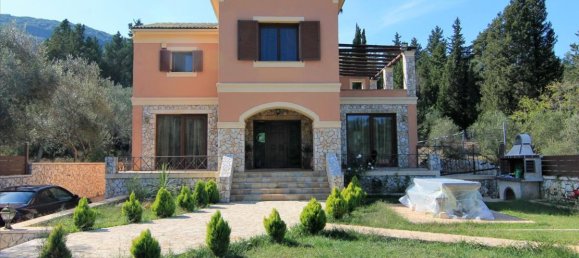 5 bedrooms Villa in Corfu, Greece No. 8238 4