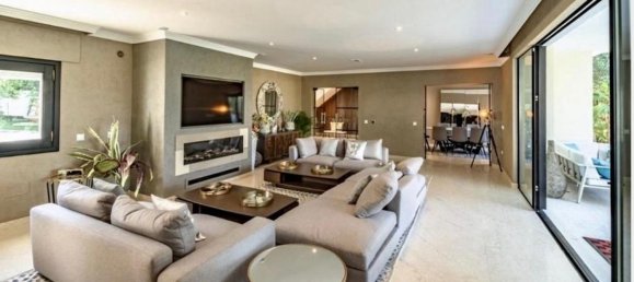 7 bedrooms Villa in Marbella, Spain No. 125803 14