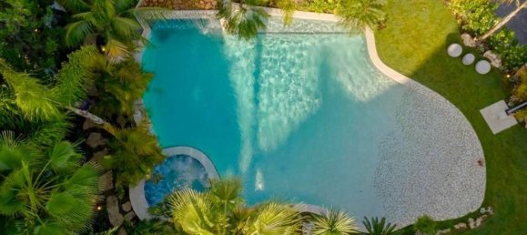 7 bedrooms Villa in Marbella, Spain No. 125803 5