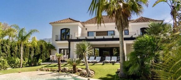 7 bedrooms Villa in Marbella, Spain No. 125803 3