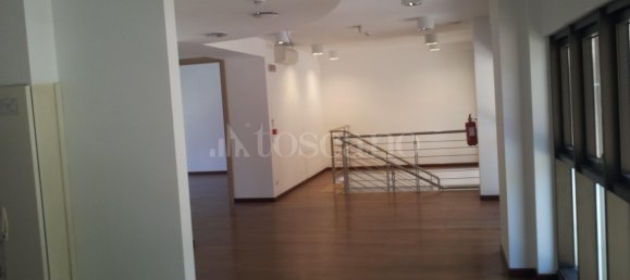 15 rooms Office in Rome, Italy No. 74755 3