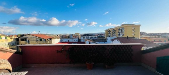 4 Schlafzimmer Wohnung in Giugliano in Campania, Italy, Nr. 209343 6