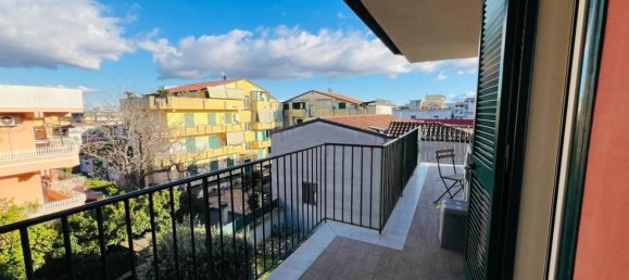 4 Schlafzimmer Wohnung in Giugliano in Campania, Italy, Nr. 209343 12