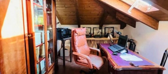 4 Schlafzimmer Wohnung in Giugliano in Campania, Italy, Nr. 209343 23