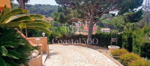 7 bedrooms House in Lloret de Mar, Spain No. 75585 10