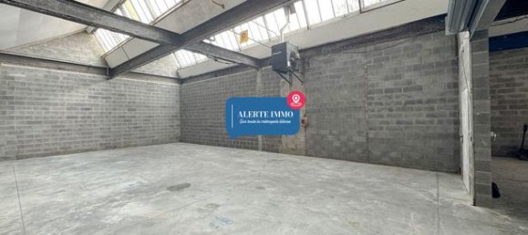 107m² Commercial property in Tourcoing, France No. 281621 4