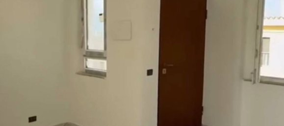 Apartamento de 2 dormitorios en Rosciano, Italy No. 339709 2