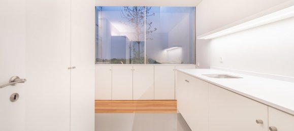 4 bedrooms House in Porto, Portugal No. 16968 27