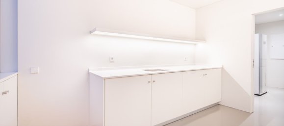 4 bedrooms House in Porto, Portugal No. 16968 26