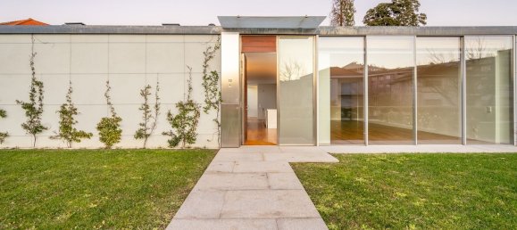 4 bedrooms House in Porto, Portugal No. 16968 21