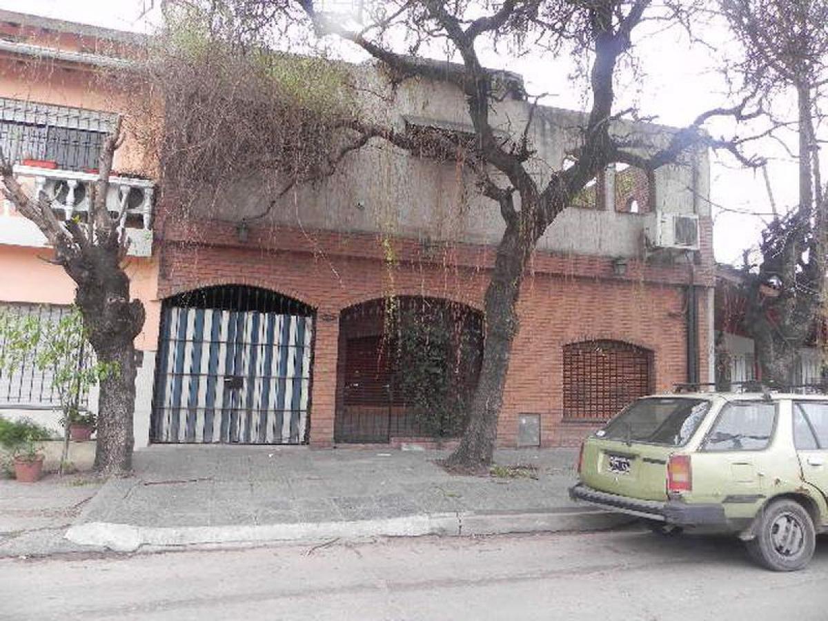 4 bedrooms House in Bermudez, Argentina No. 16595