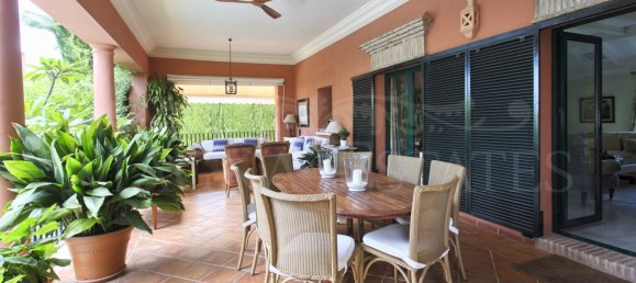 5 bedrooms Villa in Marbella, Spain No. 65640 3