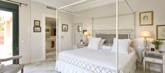 5 bedrooms Villa in Marbella, Spain No. 65640 10