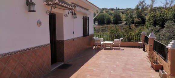 3 bedrooms House in Alcaucin, Spain No. 54823 5