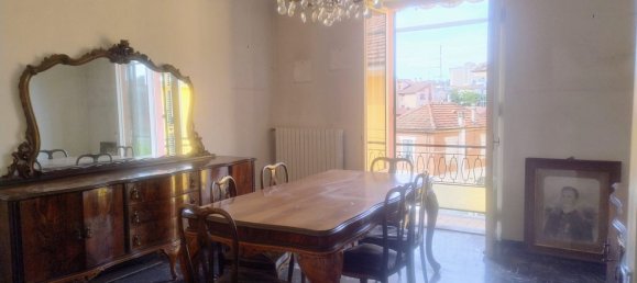 4-salle Appartement à Novi Ligure, Italy No. 274053 4