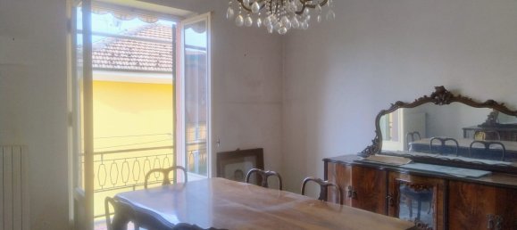 4-salle Appartement à Novi Ligure, Italy No. 274053 5