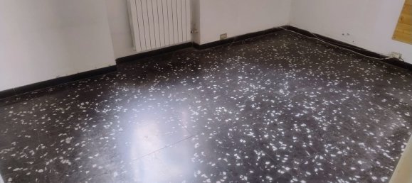 4-salle Appartement à Novi Ligure, Italy No. 274053 11