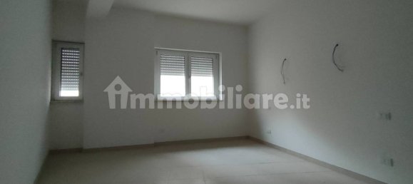 2 chambres Appartement à L'Aquila, Italy No. 81704 16