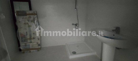 2 chambres Appartement à L'Aquila, Italy No. 81704 22