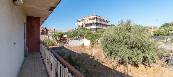 Villa de 4 dormitorios en Misterbianco, Italy No. 282818 21