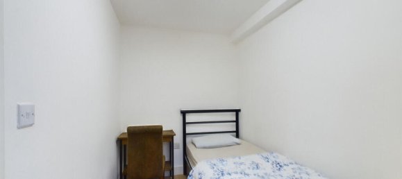 3 bedrooms House in West Drayton, United Kingdom No. 5055 7