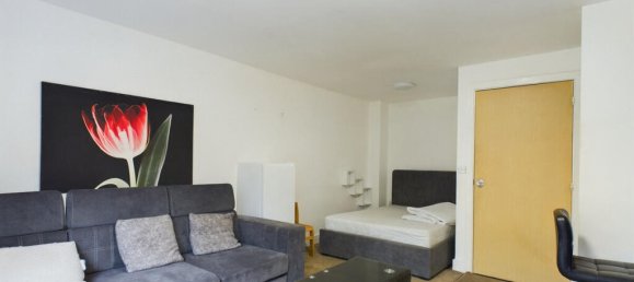 3 bedrooms House in West Drayton, United Kingdom No. 5055 9