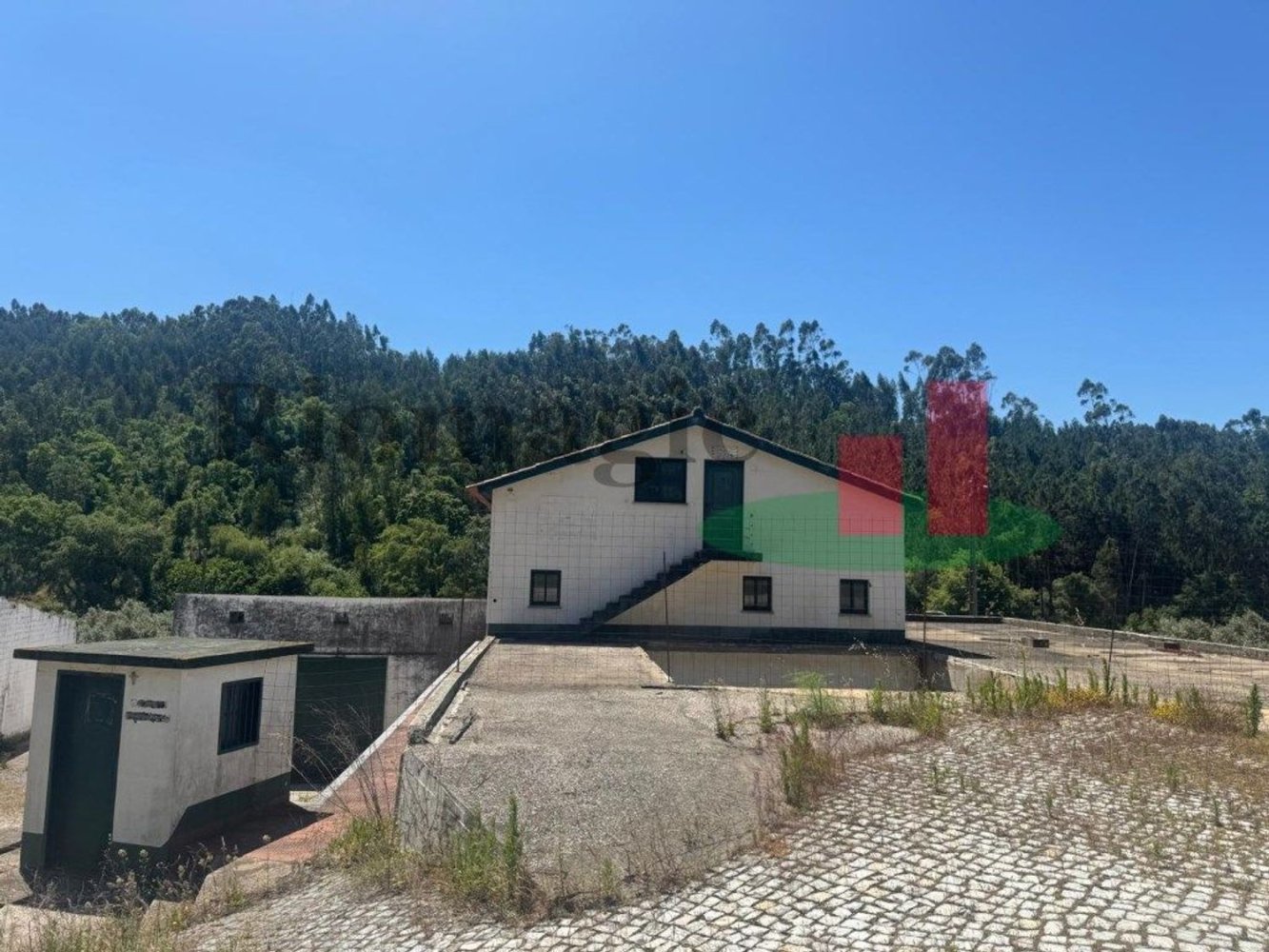  مستودع في Alvaiazere, Portugal 877متر مربع رقم 92486