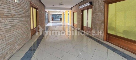 Gewerbliche Immobilie in Rocca San Giovanni, Italy 3595m², Nr. 311426 13