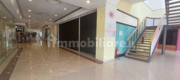 Gewerbliche Immobilie in Rocca San Giovanni, Italy 3595m², Nr. 311426 17