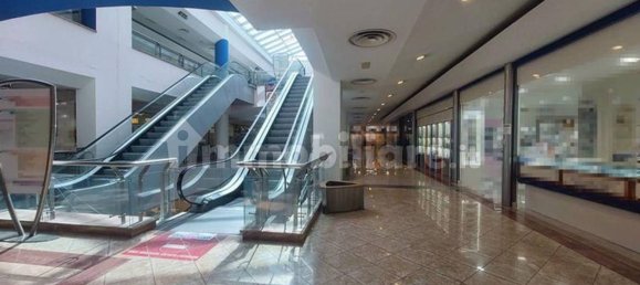 Gewerbliche Immobilie in Rocca San Giovanni, Italy 3595m², Nr. 311426 18