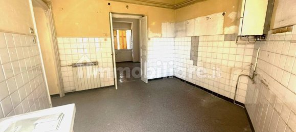 3 bedrooms Apartment in Genoa, Italy No. 168189 4