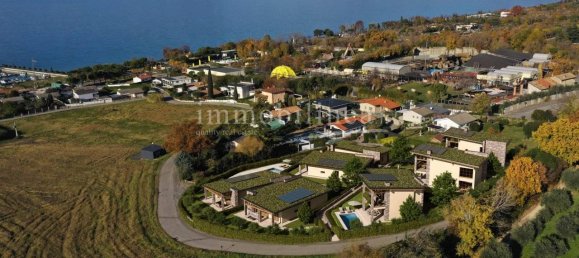 6 rooms Villa in Lazise, Italy No. 237494 5