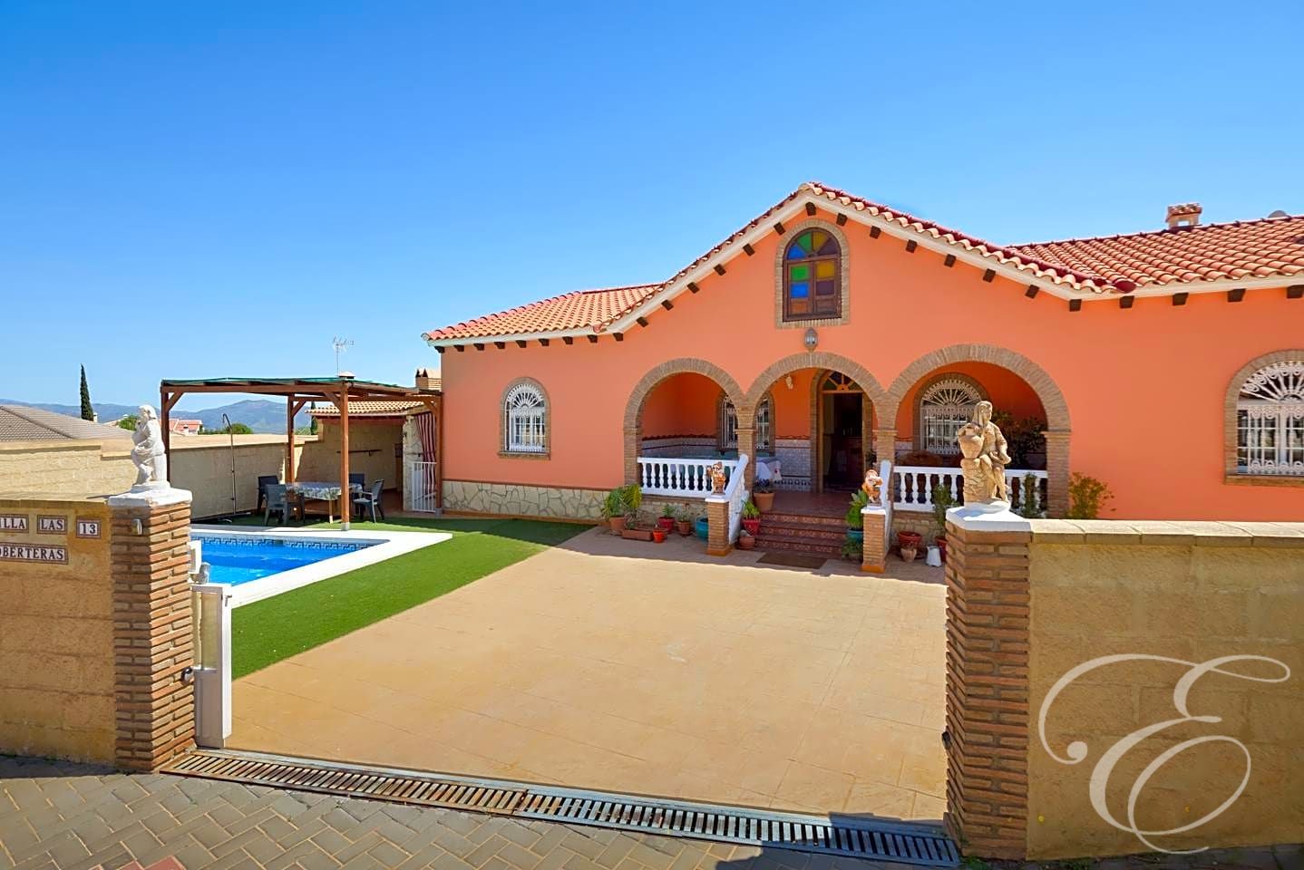 7 bedrooms Villa in Vinuela, Spain No. 58452