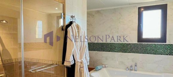 3 bedrooms Apartment in Doha, Qatar No. 2108 8