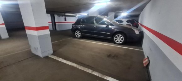  مرآب في Valladolid, Spain 11متر مربع رقم 140866 4