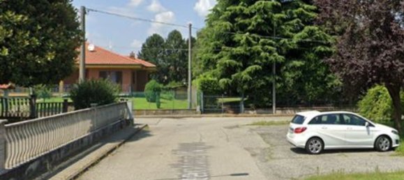 4 rooms Apartment in Strambino, Italy No. 202534 2