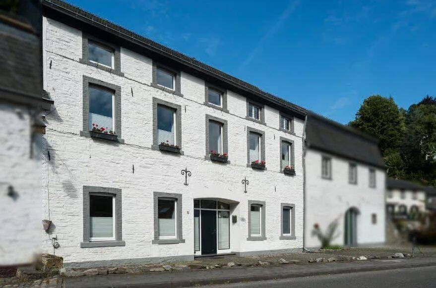 Adosado de 6 habitaciónes en Aachen, Germany No. 323038