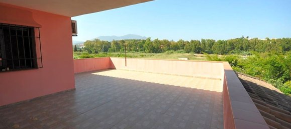 4 bedrooms House in Casares, Spain No. 38726 12