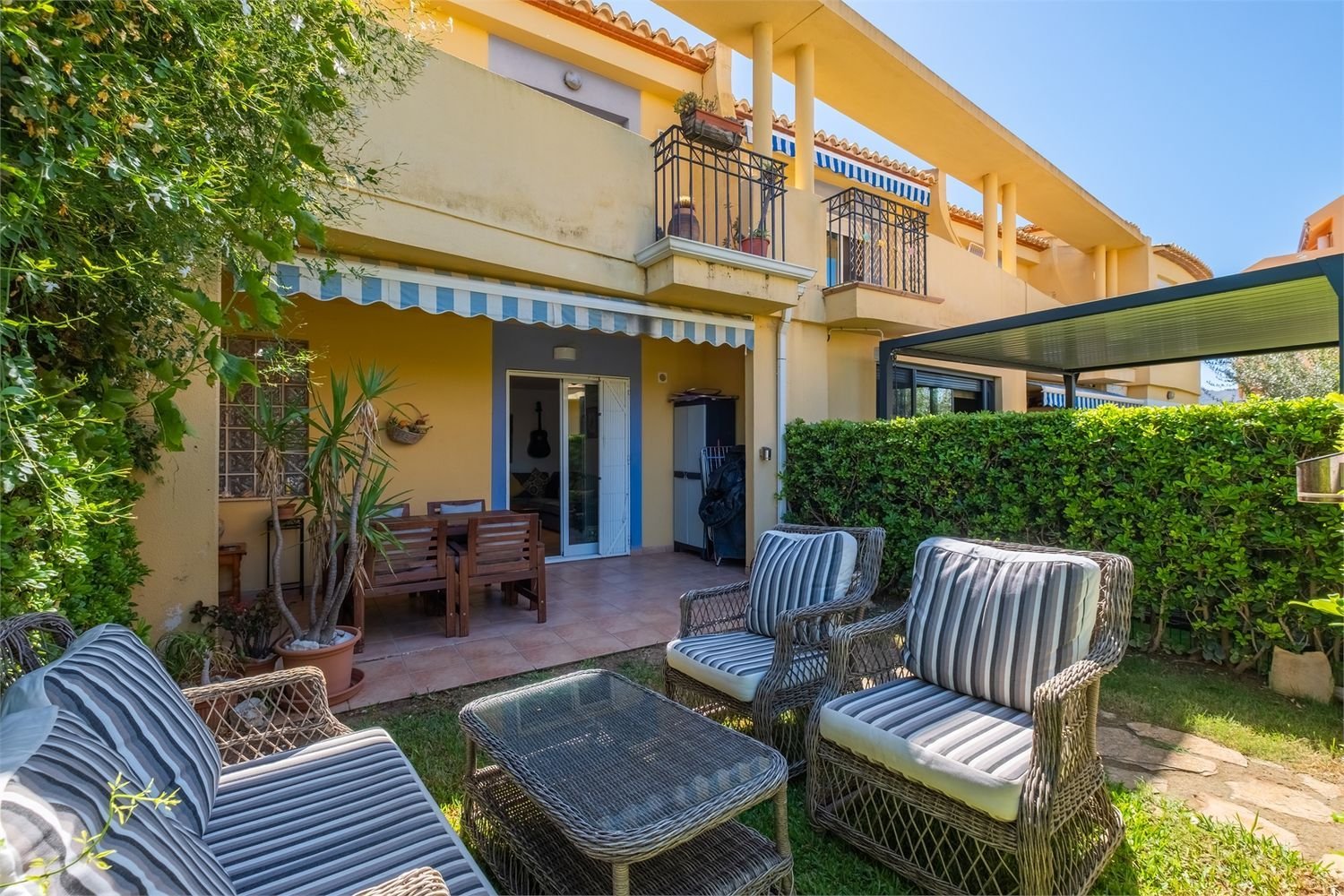 2 غرف نوم تاون هاوس في Denia, Spain رقم 272154