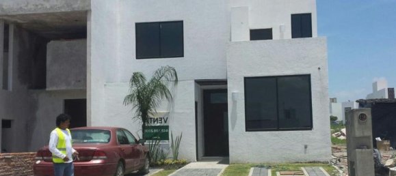 3 bedrooms House in Queretaro, Mexico No. 180468 2