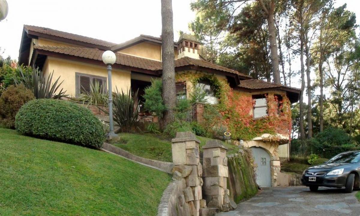 6 bedrooms House in Mar del Plata, Argentina No. 79459