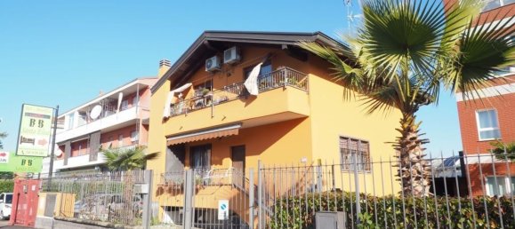 Ático de 3 habitaciónes en Pero, Italy No. 154045 2