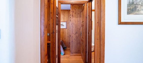 3غرفة شقة في Courmayeur, Italy رقم 59468 10