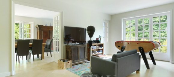 10 rooms House in Garches, France No. 180425 6