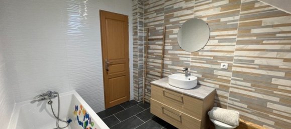 3 Schlafzimmer Haus in Pierres, France, Nr. 234555 11