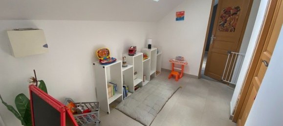 3 Schlafzimmer Haus in Pierres, France, Nr. 234555 4