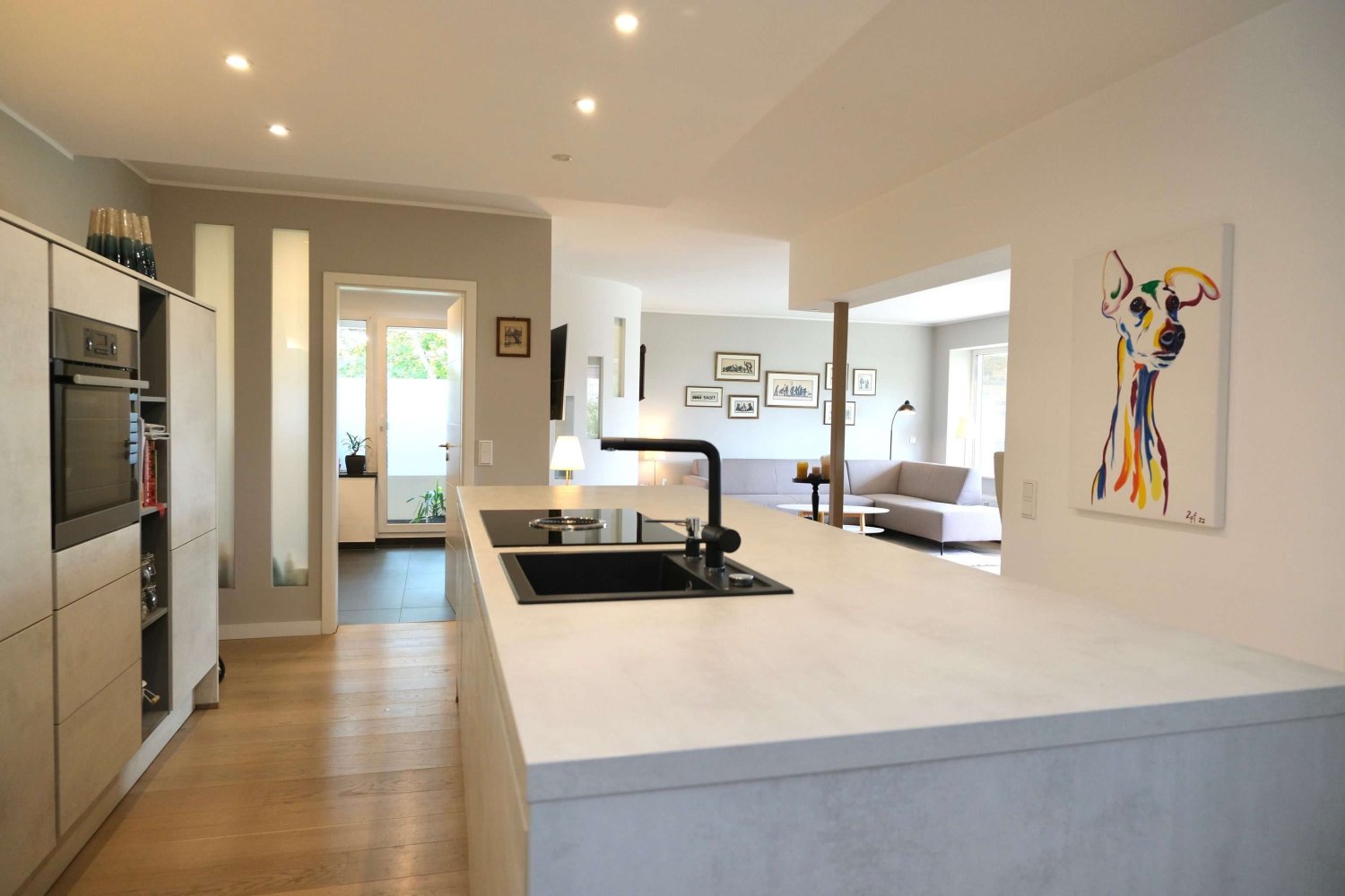 Квартира с 2 спальнями в Дюссельдорф, Германия № 323192