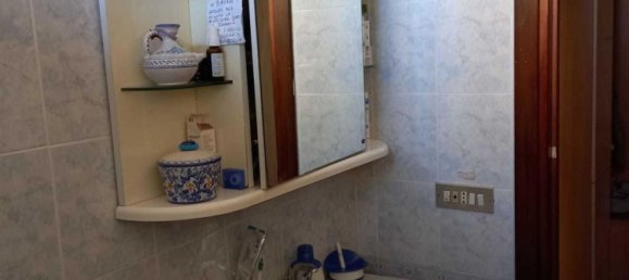 8 rooms House in Carrara, Italy No. 50634 16