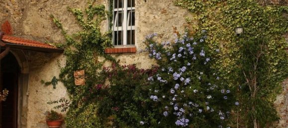 8 rooms House in Carrara, Italy No. 50634 24